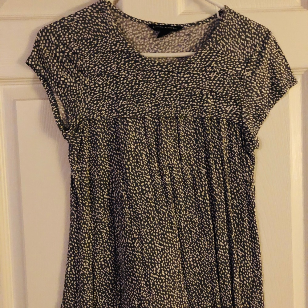 Short sleeve top